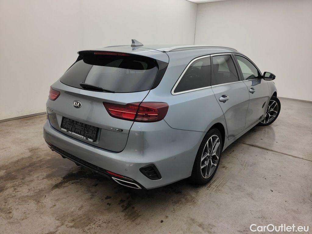 KIA  Cee'd KIA  Sportswagon GT Line 1.6 CRDi 136 DCT ISG 5d #2