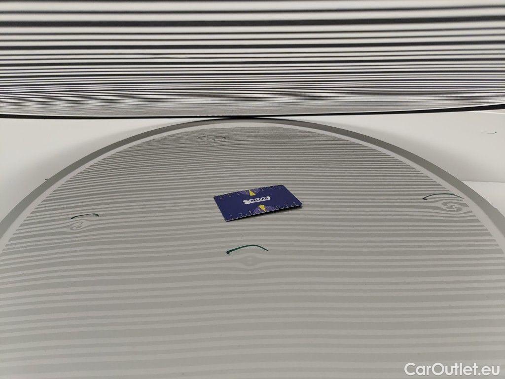 Toyota  Corolla Toyota  1.8 Hybrid Dynamic e-CVT 5d #70