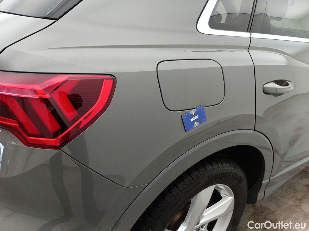 Audi  Q3 Audi  35 TDI S tronic Advanced Business Editio 5d #21