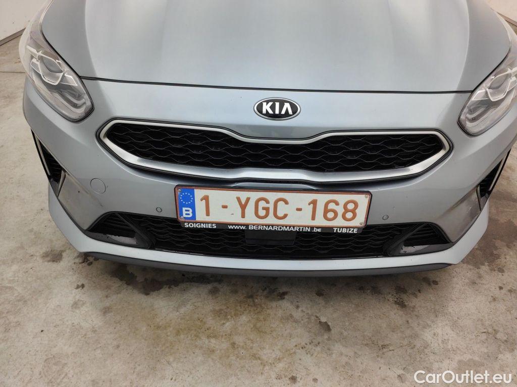 KIA  Cee'd KIA  Sportswagon GT Line 1.6 CRDi 136 DCT ISG 5d #38