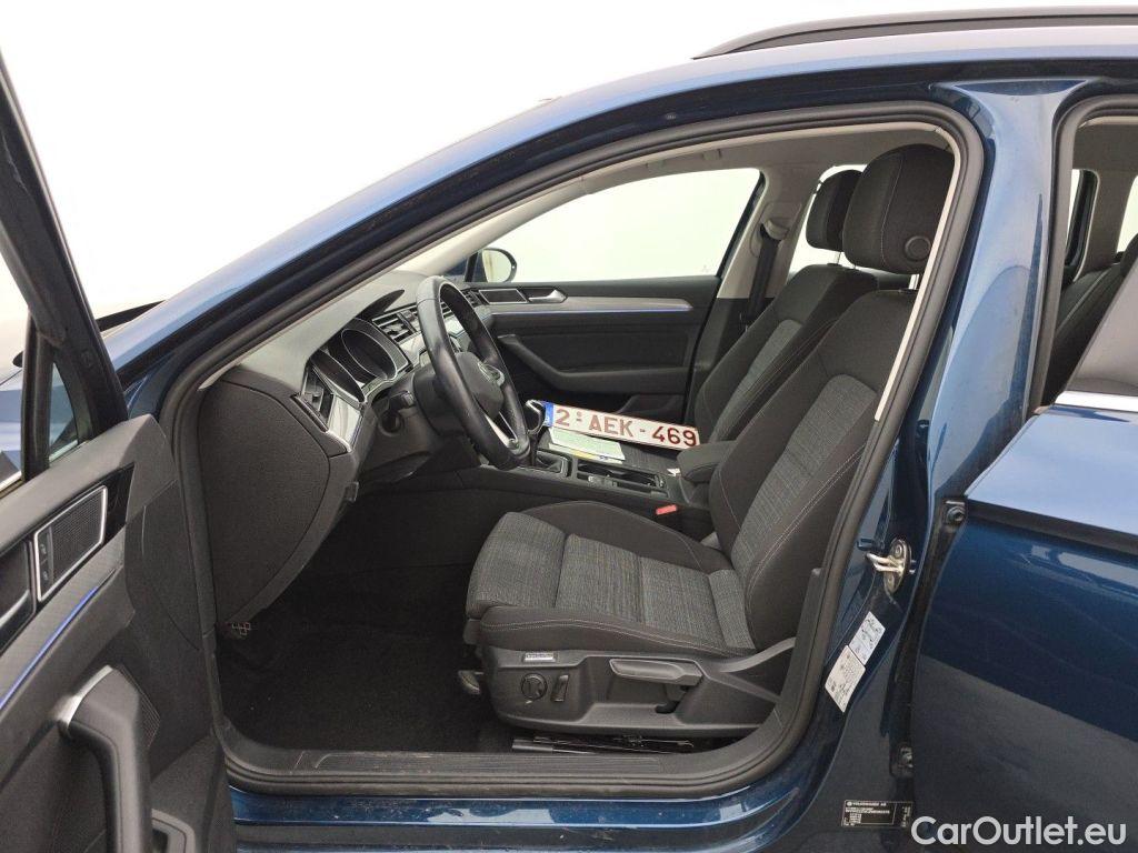 Volkswagen  Passat Volkswagen  Variant 2.0 TDI SCR 110kW Style Business 5d #3