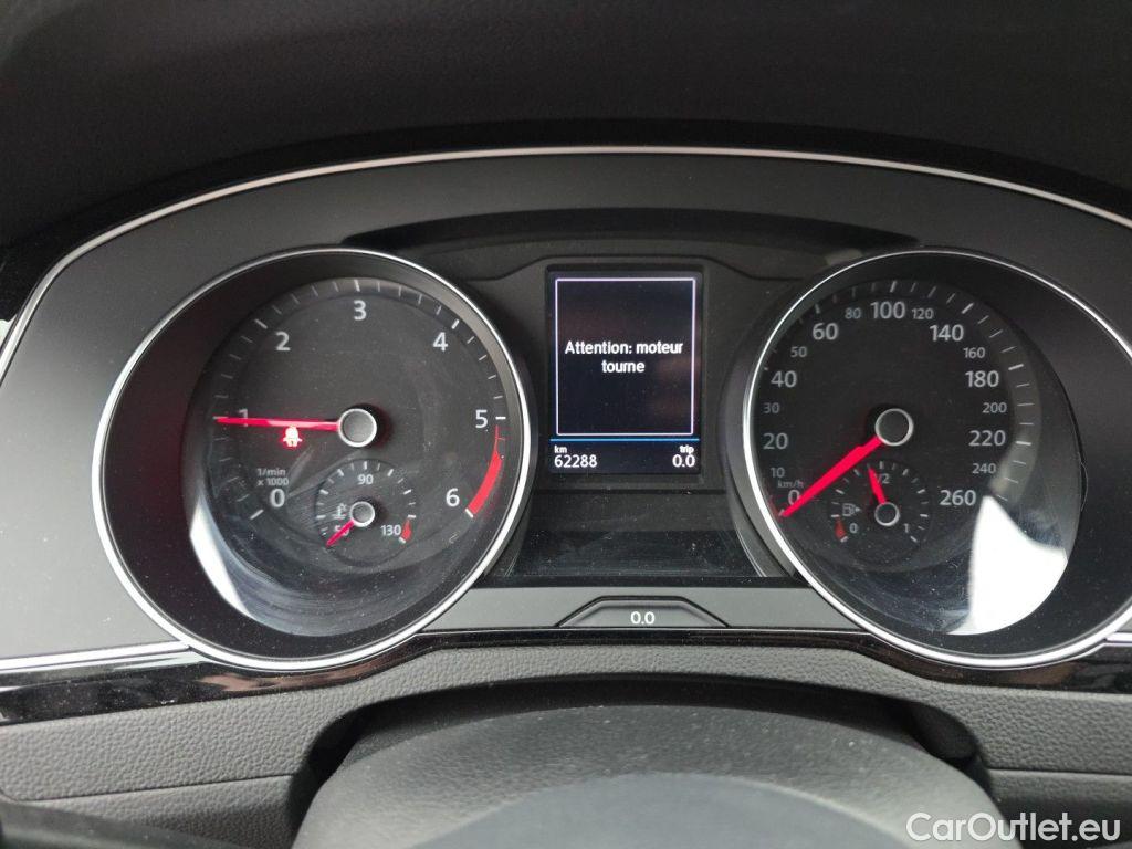 Volkswagen  Passat Volkswagen  Variant 2.0 TDI SCR 110kW Style Business 5d #6