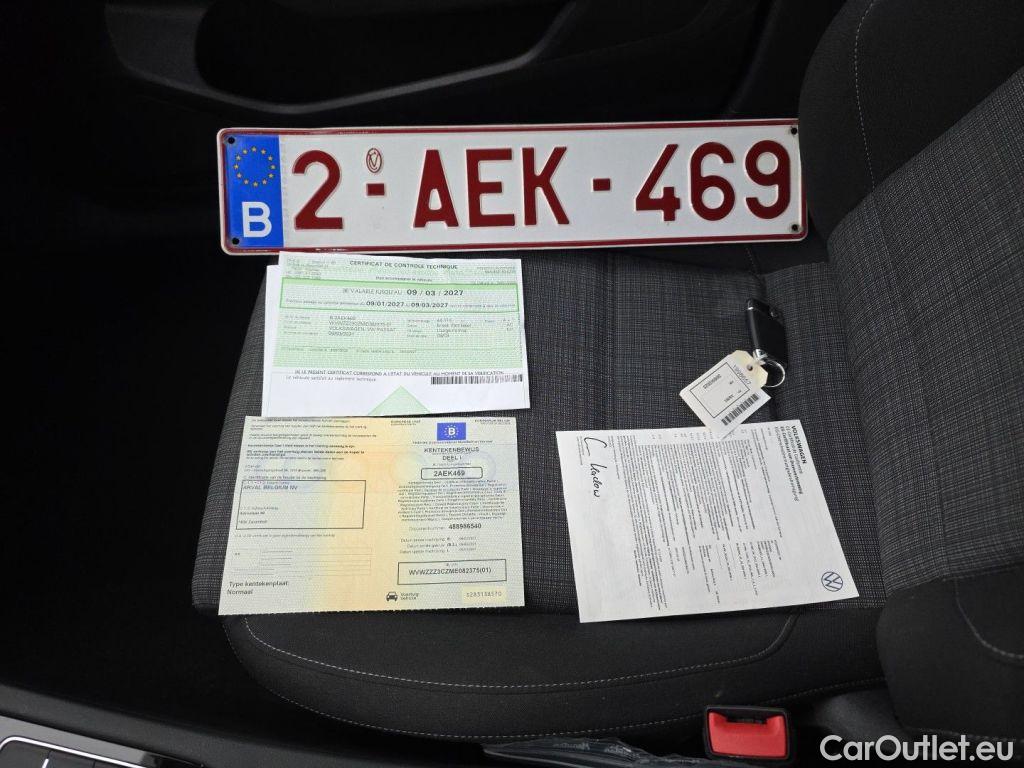 Volkswagen  Passat Volkswagen  Variant 2.0 TDI SCR 110kW Style Business 5d #4