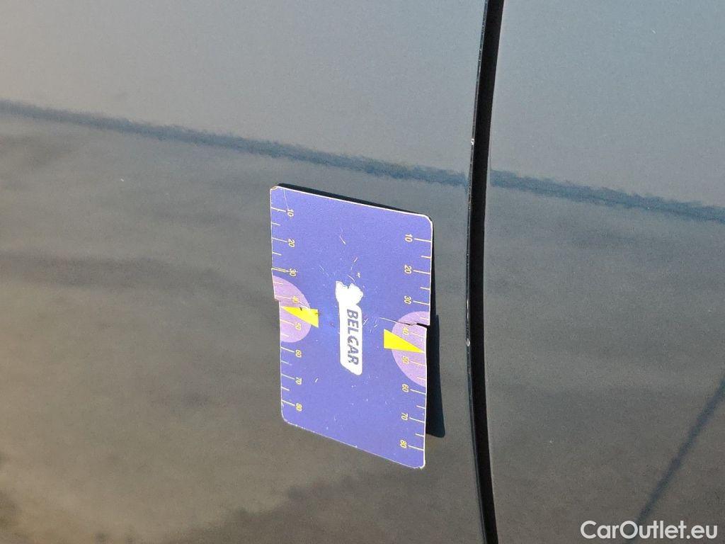 Volkswagen  Passat Volkswagen  Variant 2.0 TDI SCR 110kW Style Business 5d #25