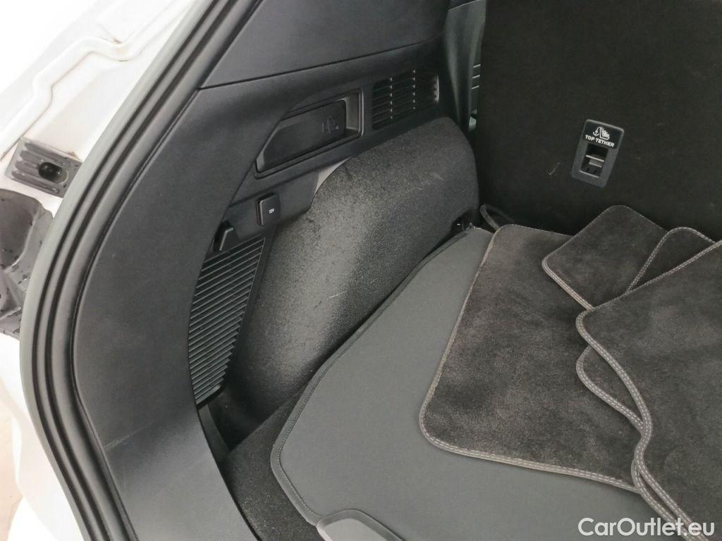 Ford  Kuga FORD  VIGNALE - 2020 2.5 EcoBoost 225 (152+73) FWD PHEV Vignale (EU6d) 5d #28