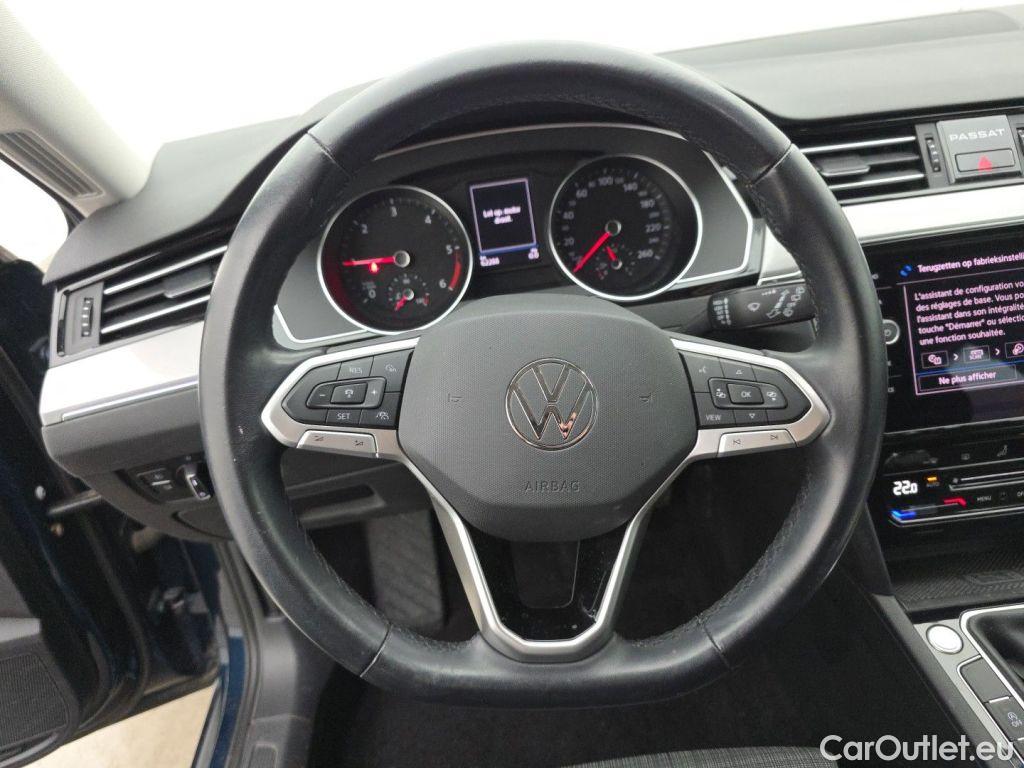 Volkswagen  Passat Volkswagen  Variant 2.0 TDI SCR 110kW Style Business 5d #34