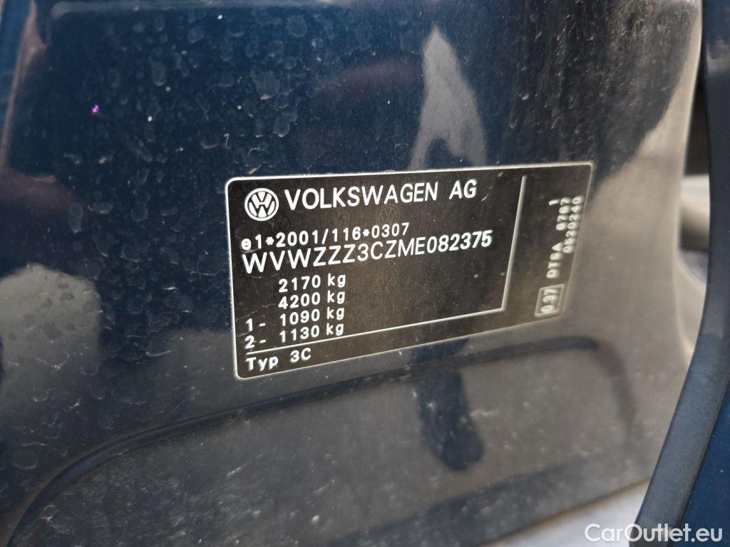 Volkswagen  Passat Volkswagen  Variant 2.0 TDI SCR 110kW Style Business 5d #19