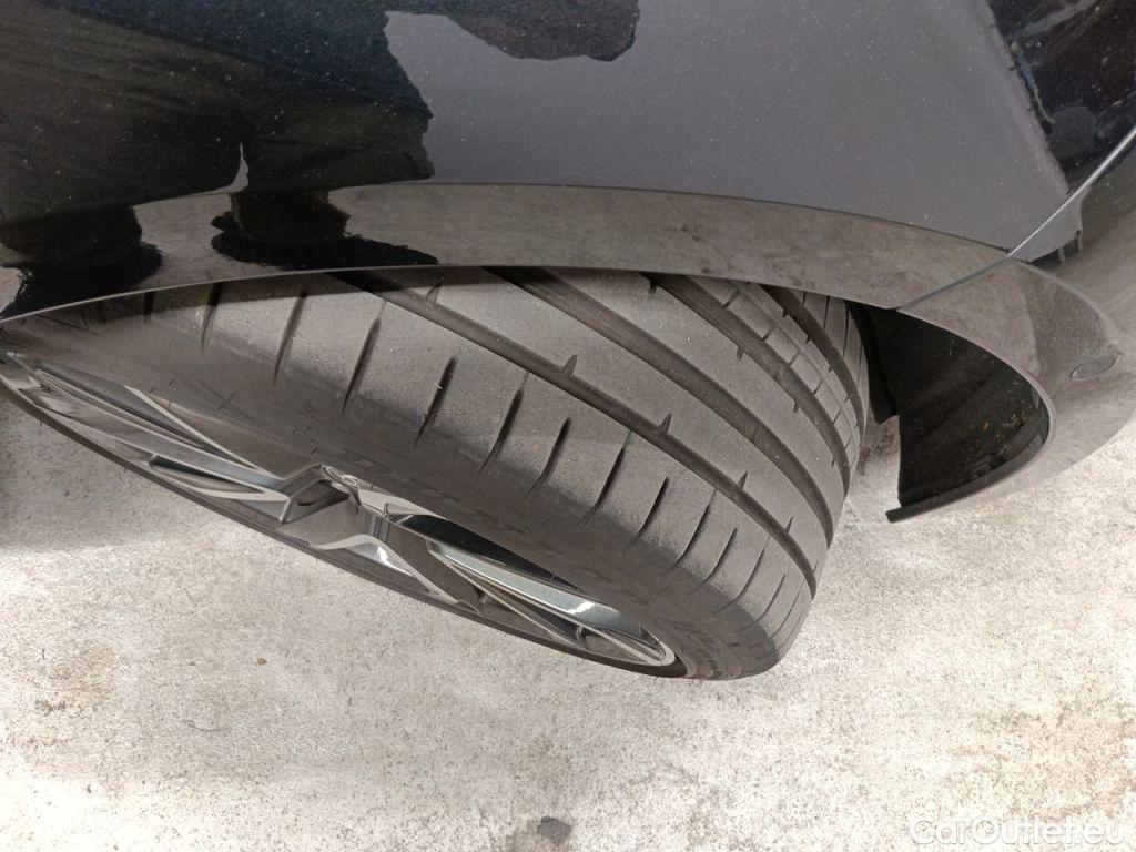 Toyota  Corolla Toyota  Touring Sports 2.0 Hybrid Premium e-CVT 5d #19