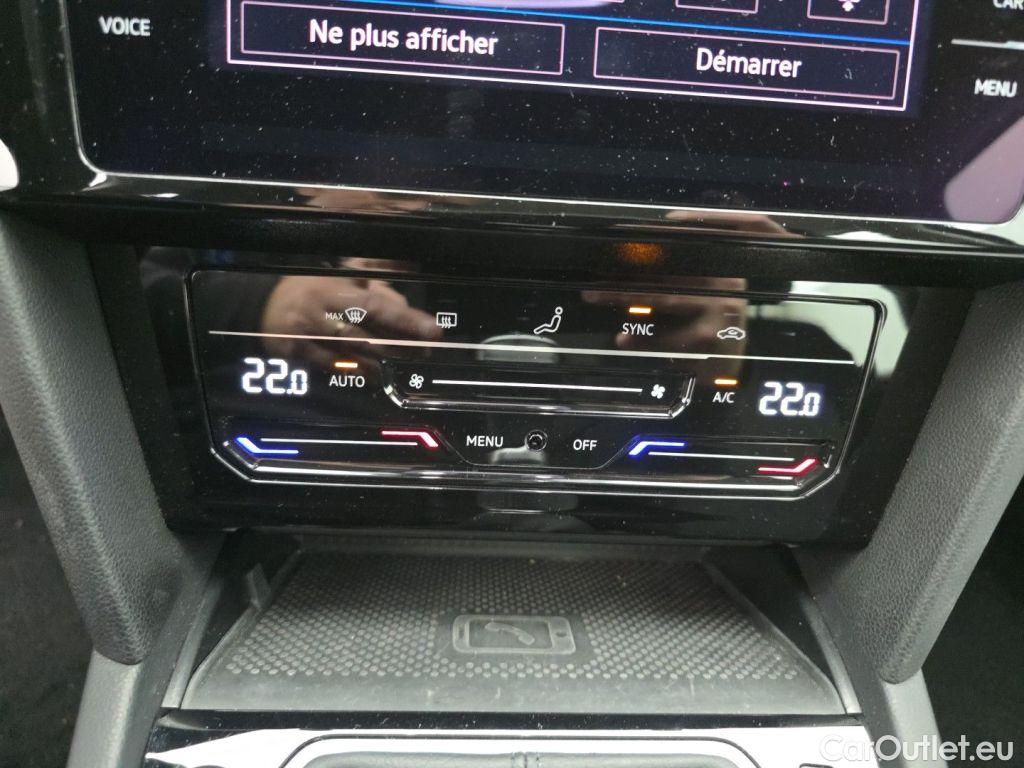 Volkswagen  Passat Volkswagen  Variant 2.0 TDI SCR 110kW Style Business 5d #35