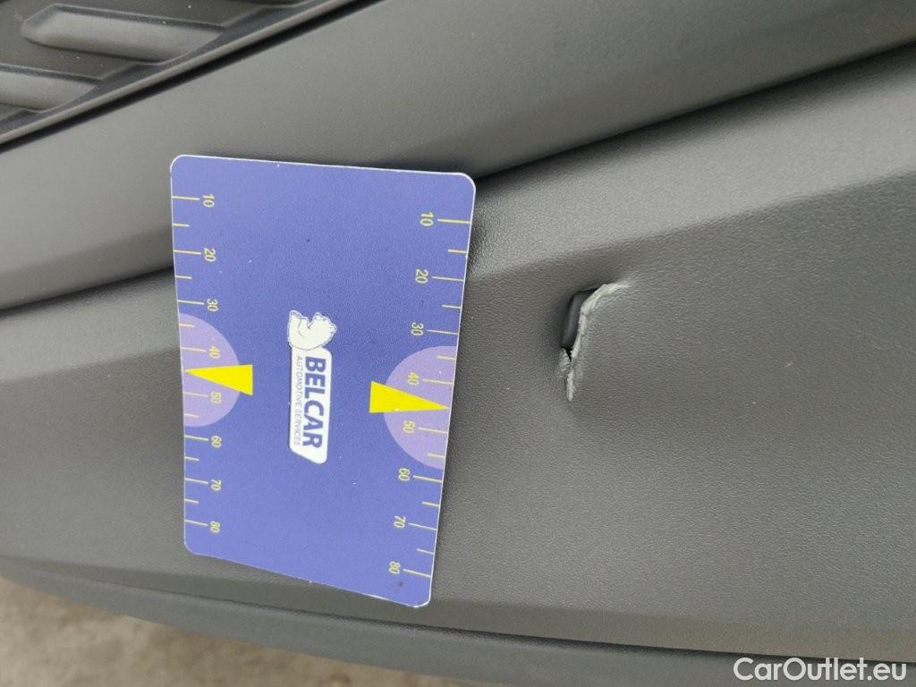 Audi  Q2 Audi  1.0 30 TFSI 81kW Attraction 5d #32