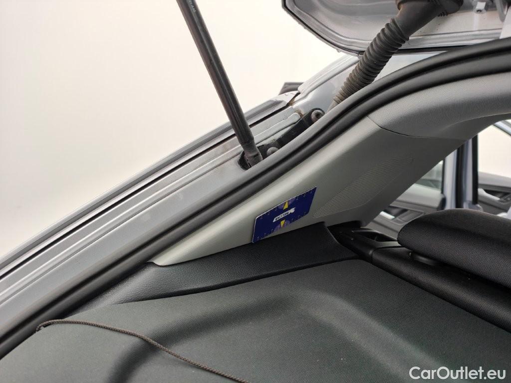 Audi  Q2 Audi  1.0 30 TFSI 81kW Attraction 5d #35