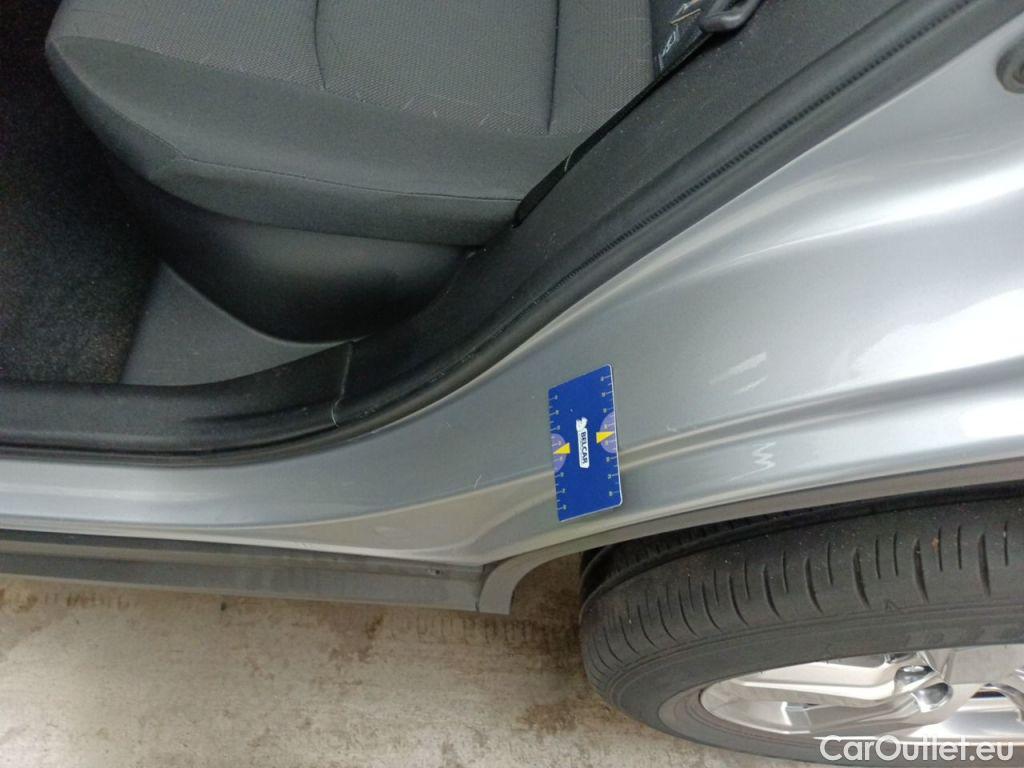 Toyota  RAV4 Toyota  2.5 VVT-i Hybrid Dynamic Plus E-CVT 5d #40