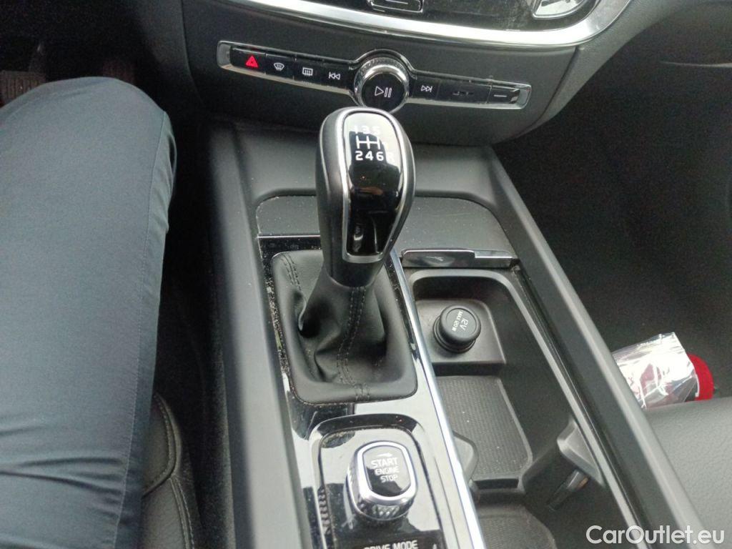 Volvo  V60 Volvo  D3 Momentum Pro 5d #23