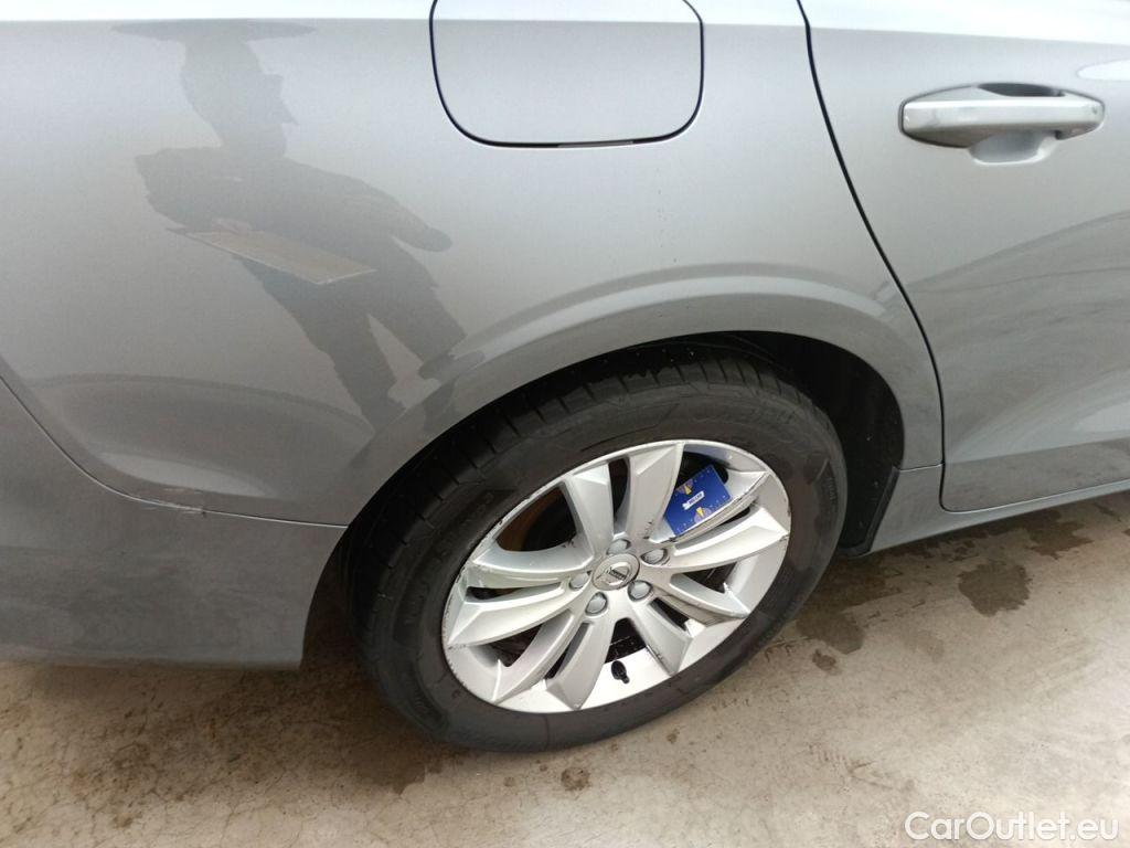 Volvo  V60 Volvo  D3 Momentum Pro 5d #52