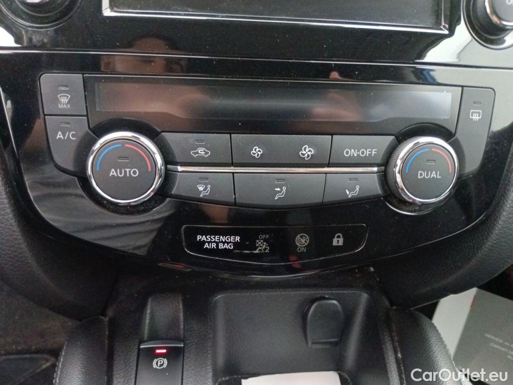Nissan  Qashqai Nissan  MHEV 103KW N-Connecta 5d #32