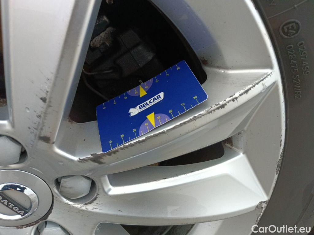 Volvo  V60 Volvo  D3 Momentum Pro 5d #53