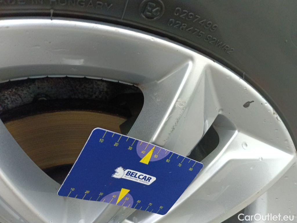 Volvo  V60 Volvo  D3 Momentum Pro 5d #57