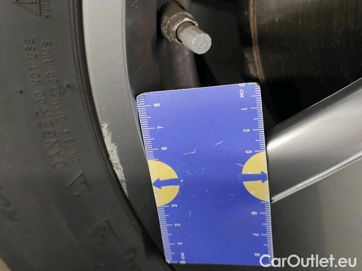 Bmw  Serie 1 1 Reeks Hatch 116d (85 kW) 85kW/116pk  5D/P Man-6 #51