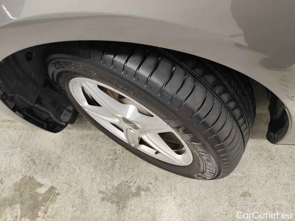 Audi  A4 Audi  Avant 2.0 35 TDi 120kW S tronic Business Ed 5d #17