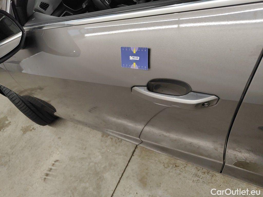 Audi  A4 Audi  Avant 2.0 35 TDi 120kW S tronic Business Ed 5d #38