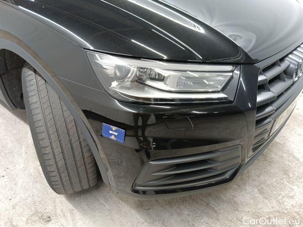 Audi  Q5 Audi  30 TDI 5d #30