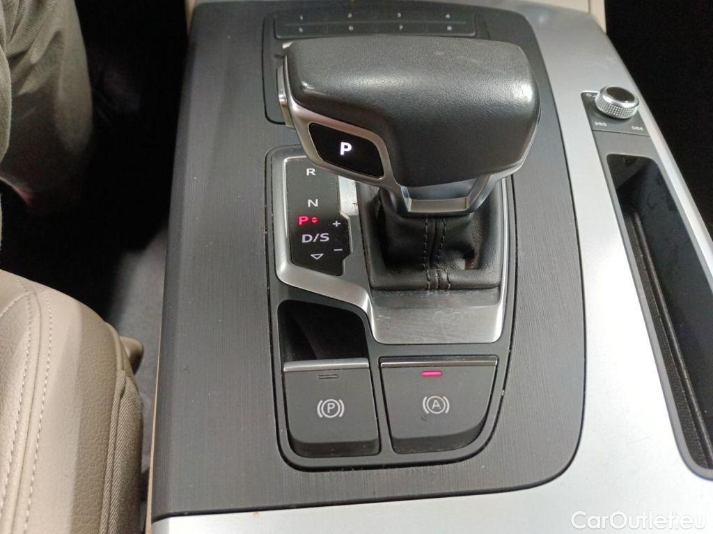 Audi  Q5 Audi  30 TDI 5d #26