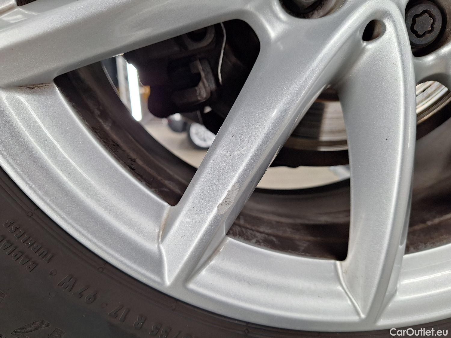 Bmw  X1 BMW,  FL'19, BMW  sDrive16dA (85 kW) 5d #9