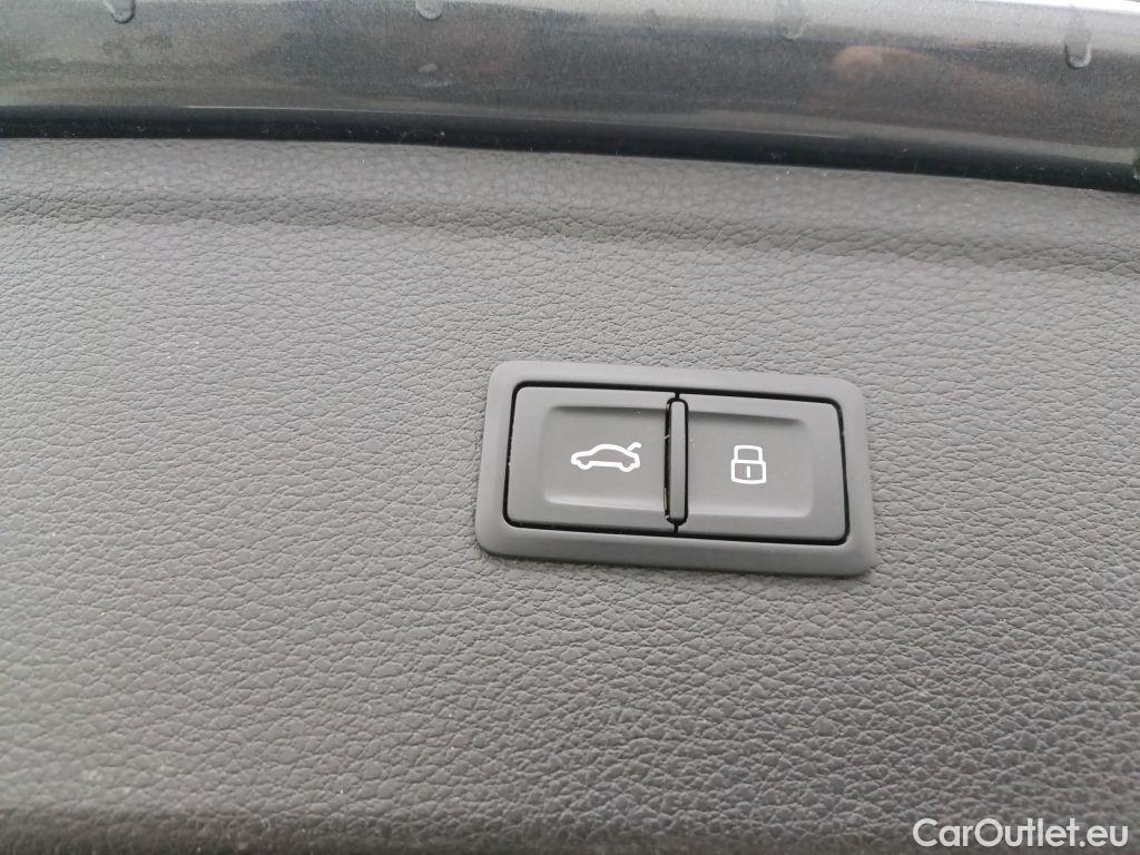 Audi  Q5 AUDI  - 2021 55 TFSIe 265 Quattro PHEV S line S tronic 5d #29