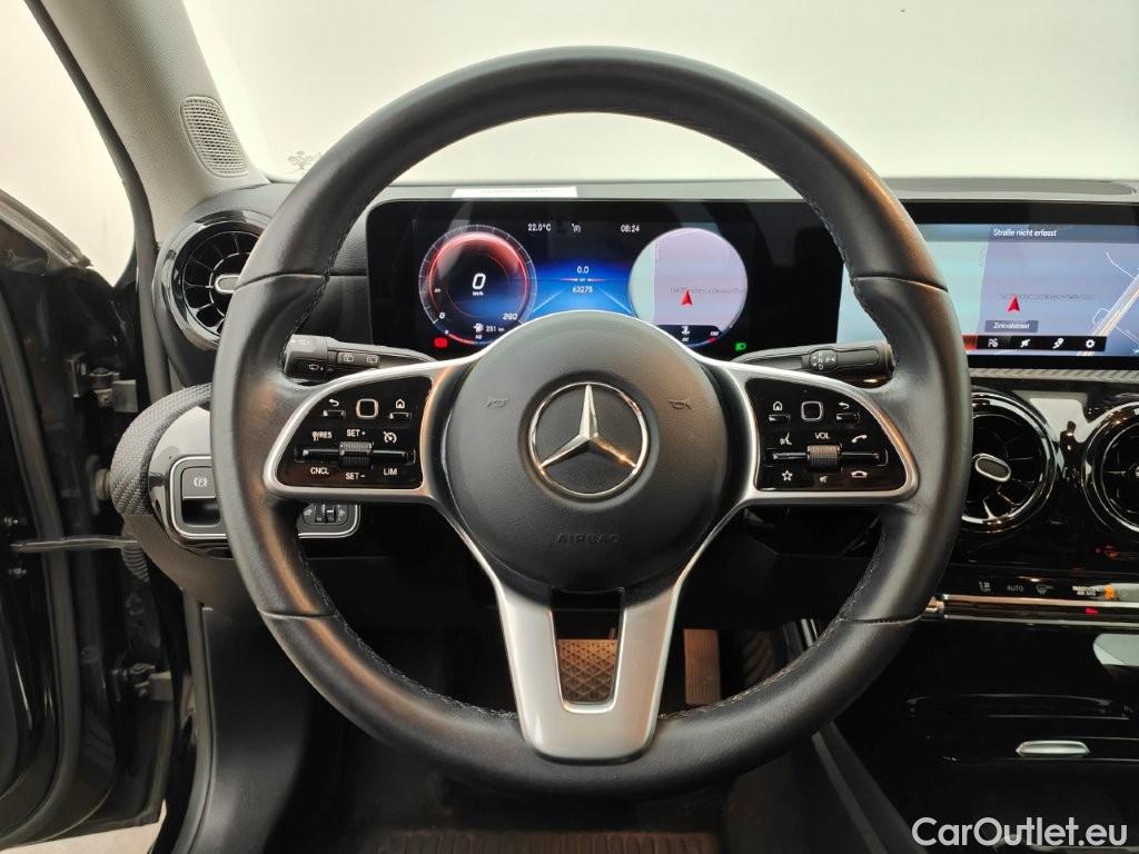 Mercedes  A-Klasse MERCEDES CLASSE A (W177) A 180 136 Business Solution (EU6d-TEMP) 5d Auto #32