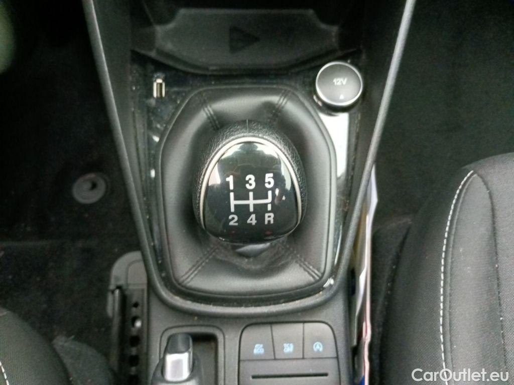 Ford  Fiesta Ford  1.1i 52kW Business Class 5d #27