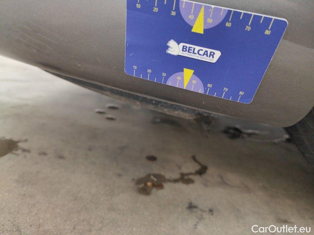 Mercedes  A-Klasse Mercedes-Benz  A 180 d Business Solution Aut. 5d #38