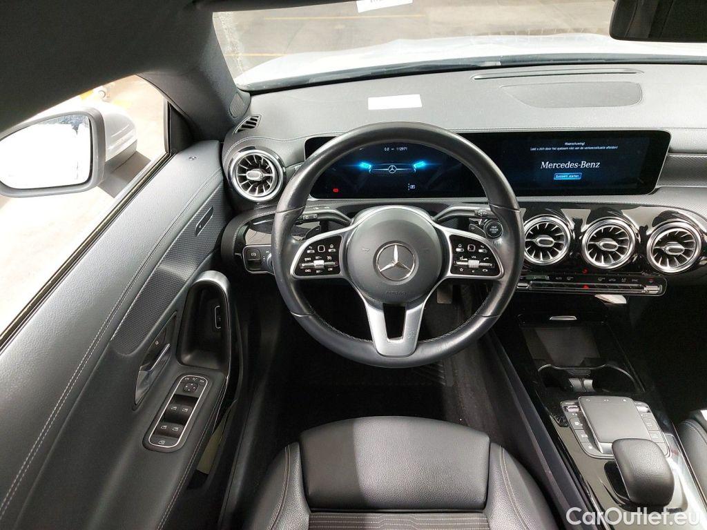 Mercedes  CLA-Klasse Mercedes-Benz CLA Shooting Brake CLA 180 Business Solution Aut. 5d #9