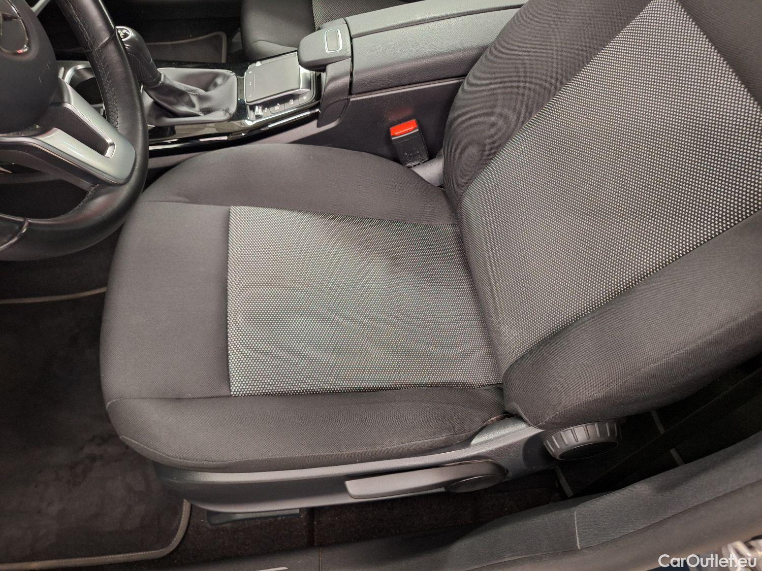 Mercedes  CLA-Klasse Mercedes, CLA-Class SB '19, Mercedes-Benz CLA Shooting Brake CLA 180 Business  #15