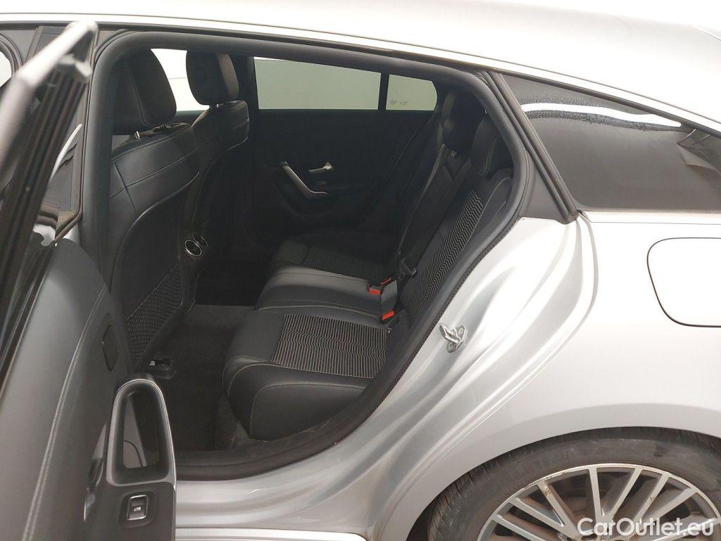 Mercedes  CLA-Klasse Mercedes-Benz CLA Shooting Brake CLA 180 Business Solution Aut. 5d #10