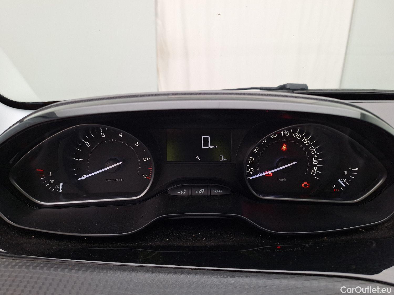 Peugeot  2008 Peugeot,  FL'16, Peugeot  1.2 Puretech 61kW S&S Active 5d #5