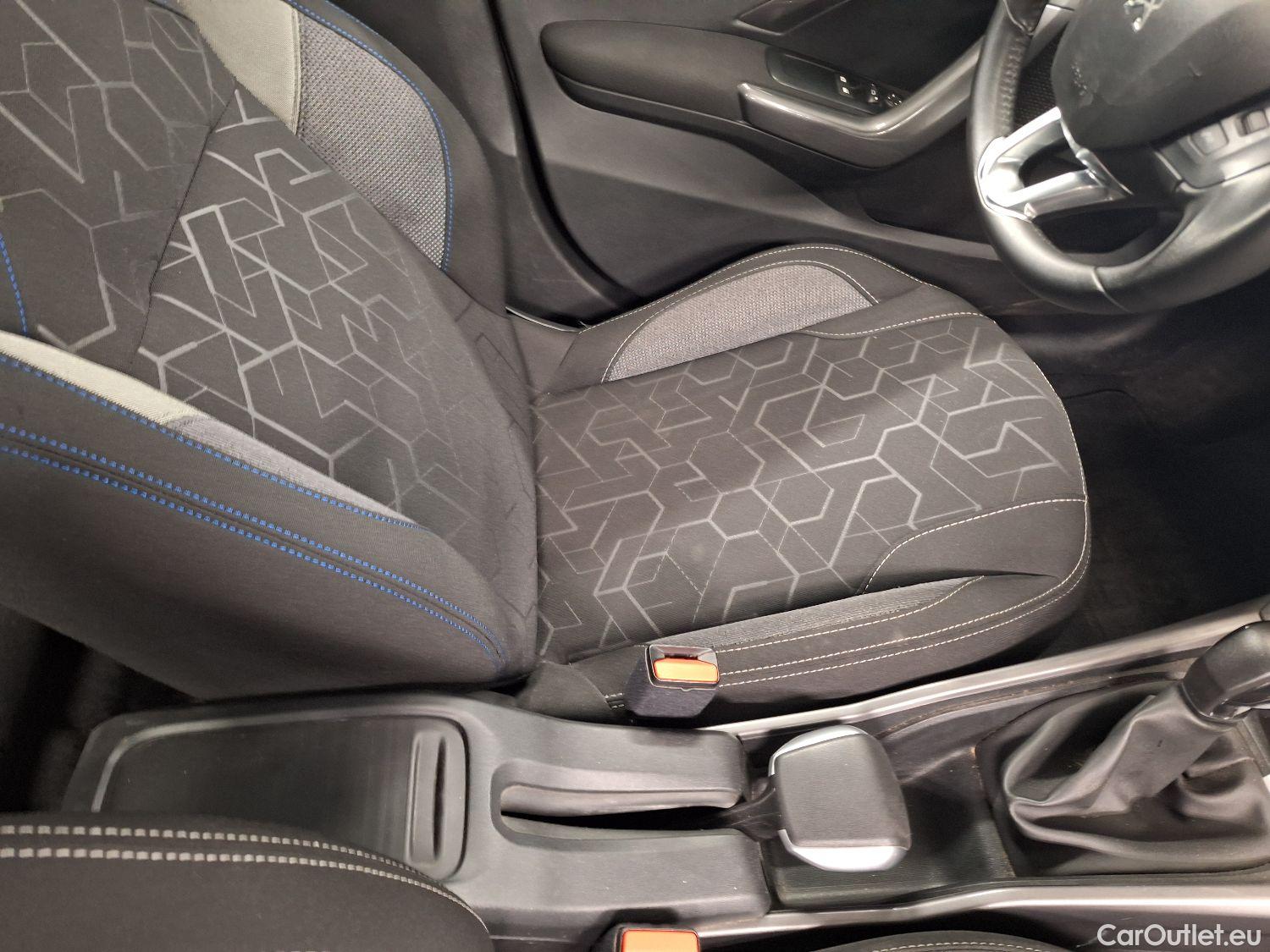 Peugeot  2008 Peugeot,  FL'16, Peugeot  1.2 Puretech 61kW S&S Active 5d #6