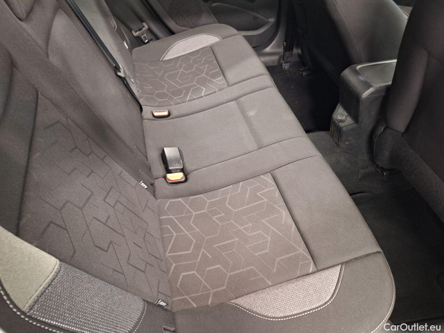 Peugeot  2008 Peugeot,  FL'16, Peugeot  1.2 Puretech 61kW S&S Active 5d #4