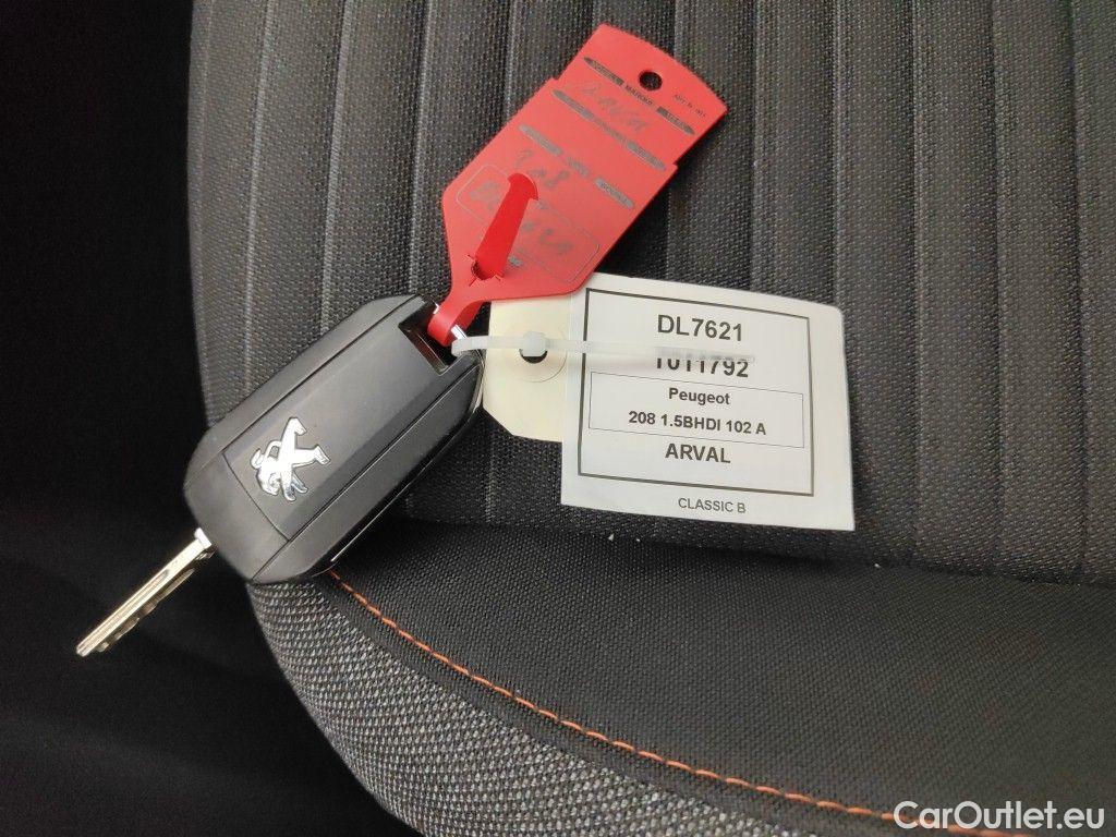 Peugeot  208 PEUGEOT  DIESEL - 2019 1.5 BlueHDi Active Pack 5d #57