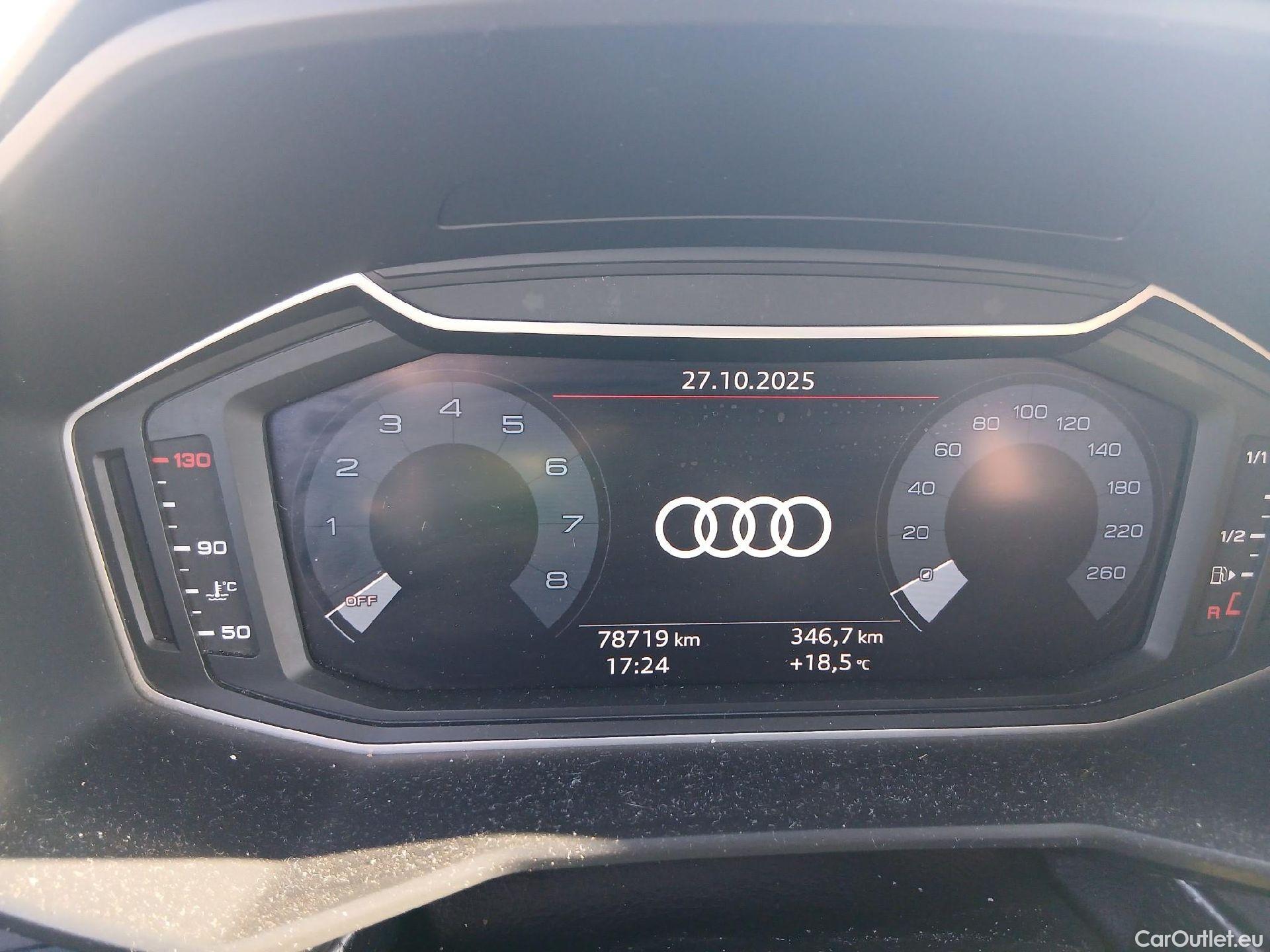 Audi  A1 Sportback AUDI A1 / 2018 / 5P / berlina con portón Sportback Advanced 30 TFSI 81kW (110CV) #4