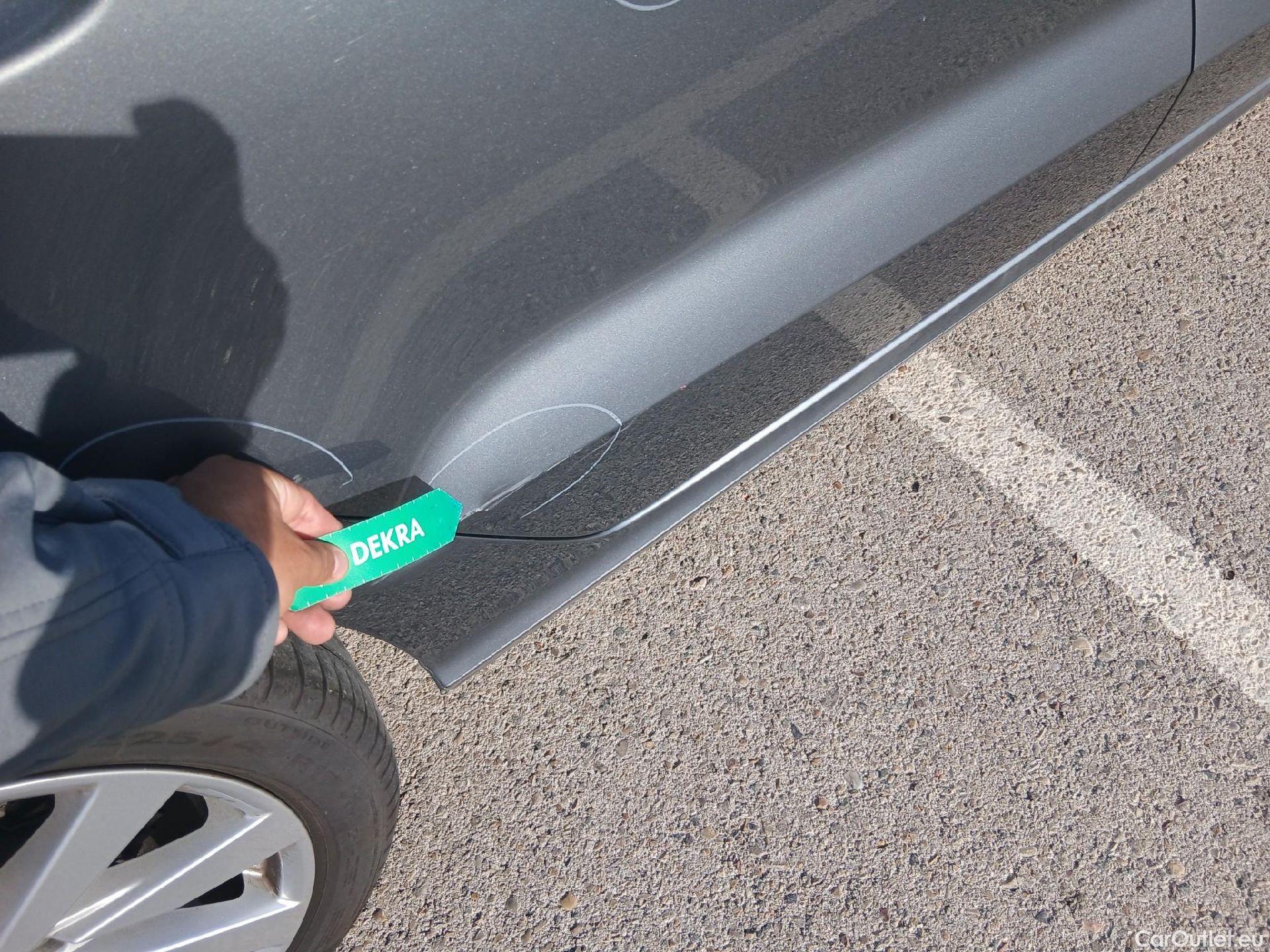  Audi  A3 AUDI  / 2016 / 4P / sedán Sedan Design 35 TDI 110kW S tronic #25