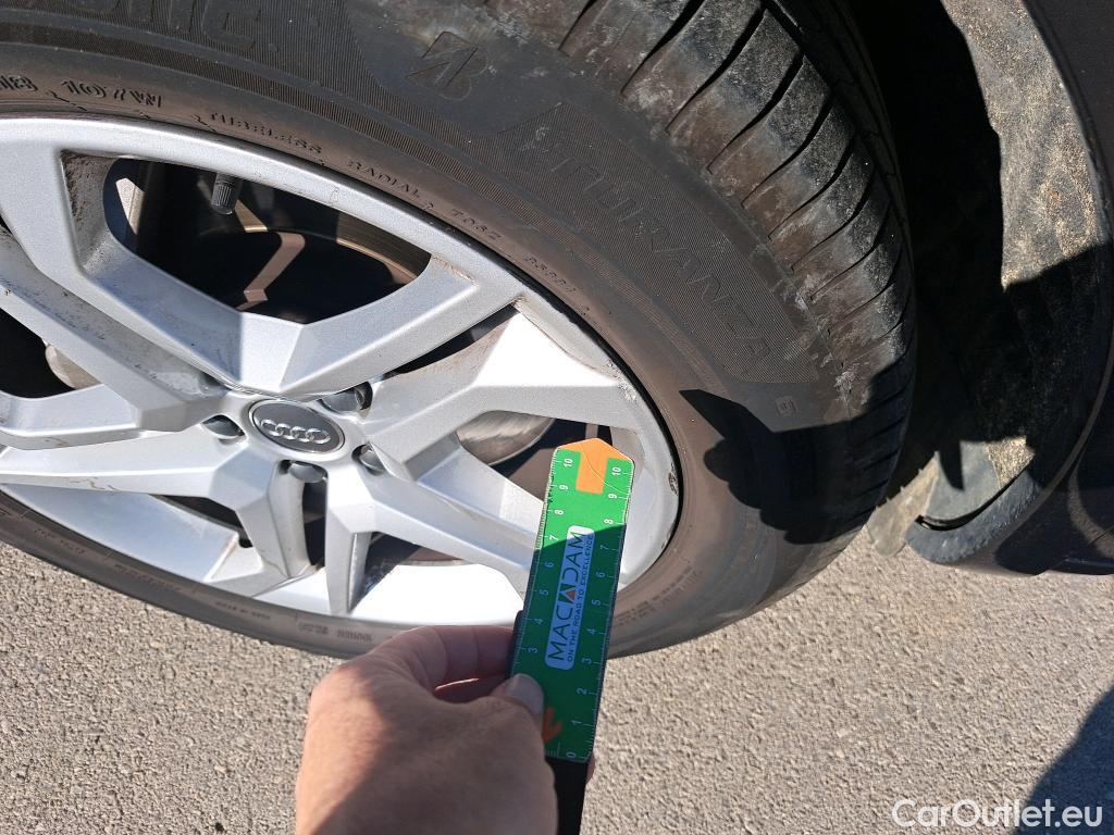  Audi  Q5 AUDI  / 2016 / 5P / todoterreno Design 35 TDI 120kW S tronic (AC) #38