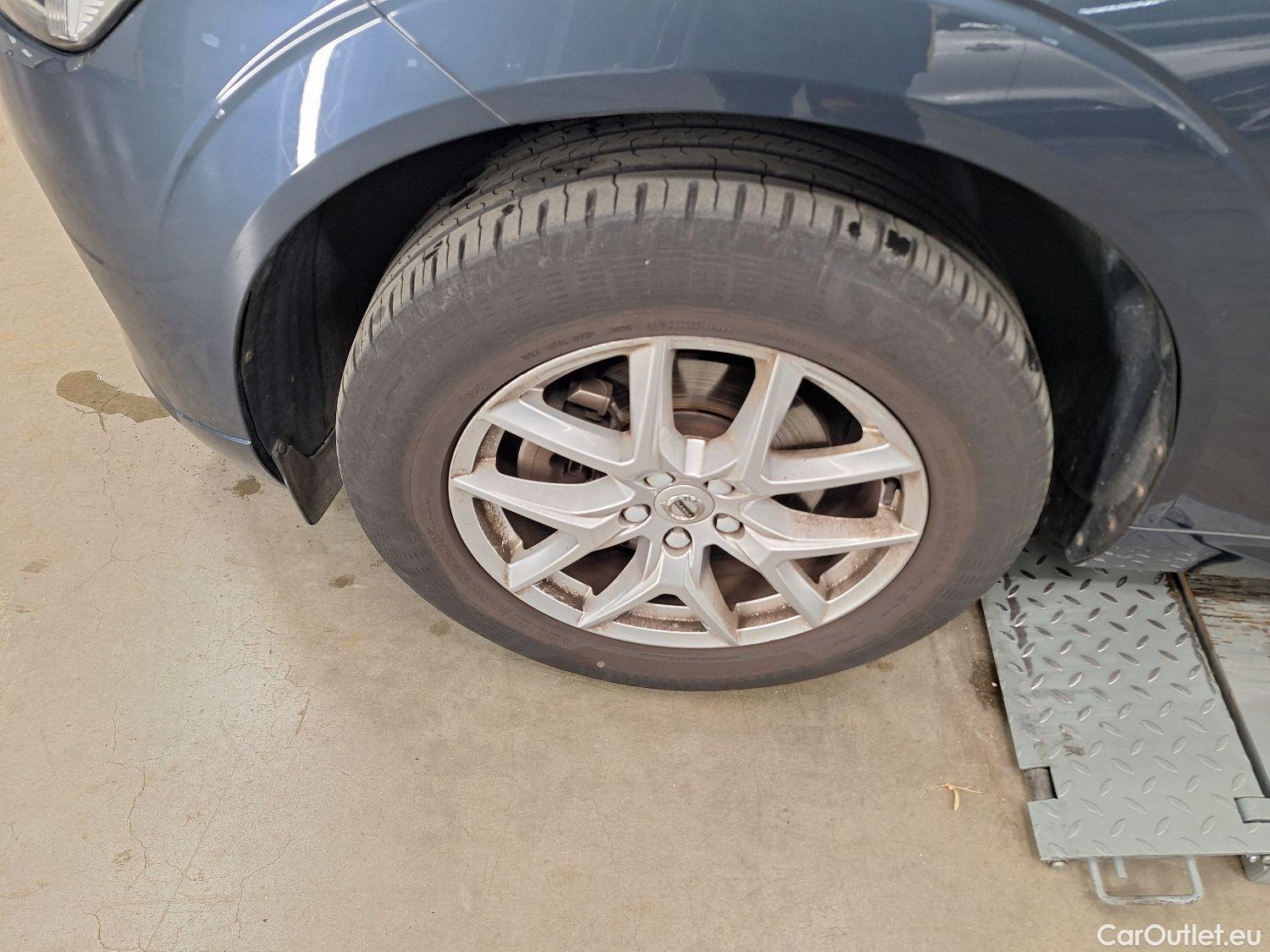 Volvo  XC60 Volvo,  '17, Volvo  D4 120kW Geartronic Momentum Pro 5d #3