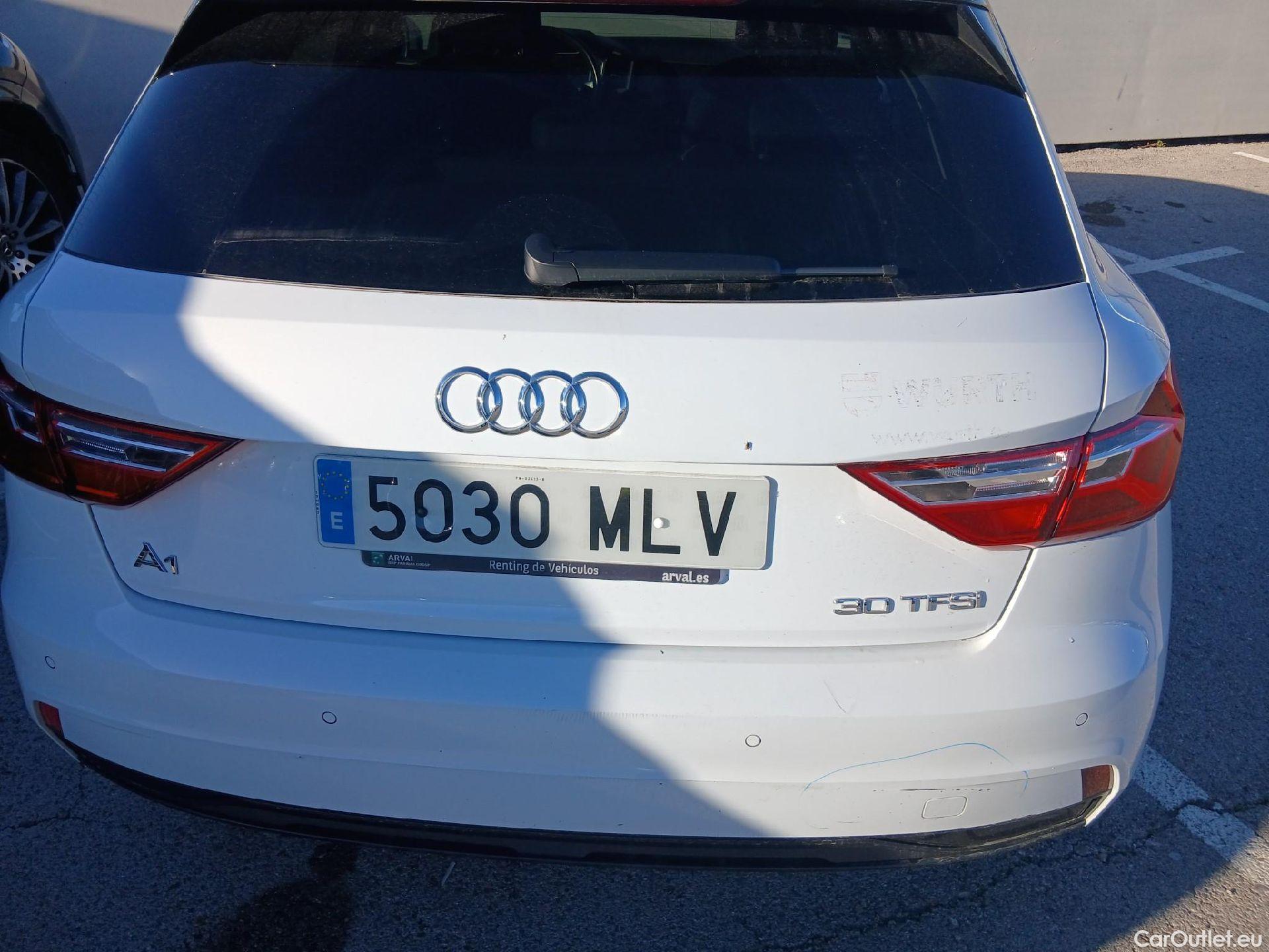 Audi  A1 Sportback AUDI A1 / 2018 / 5P / berlina con portón Sportback Advanced 30 TFSI 81kW (110CV) #32