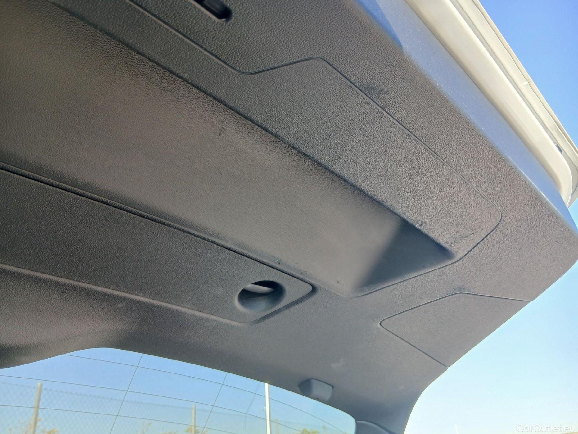 Audi  A1 Sportback AUDI A1 / 2018 / 5P / berlina con portón Sportback Advanced 30 TFSI 81kW (110CV) #4