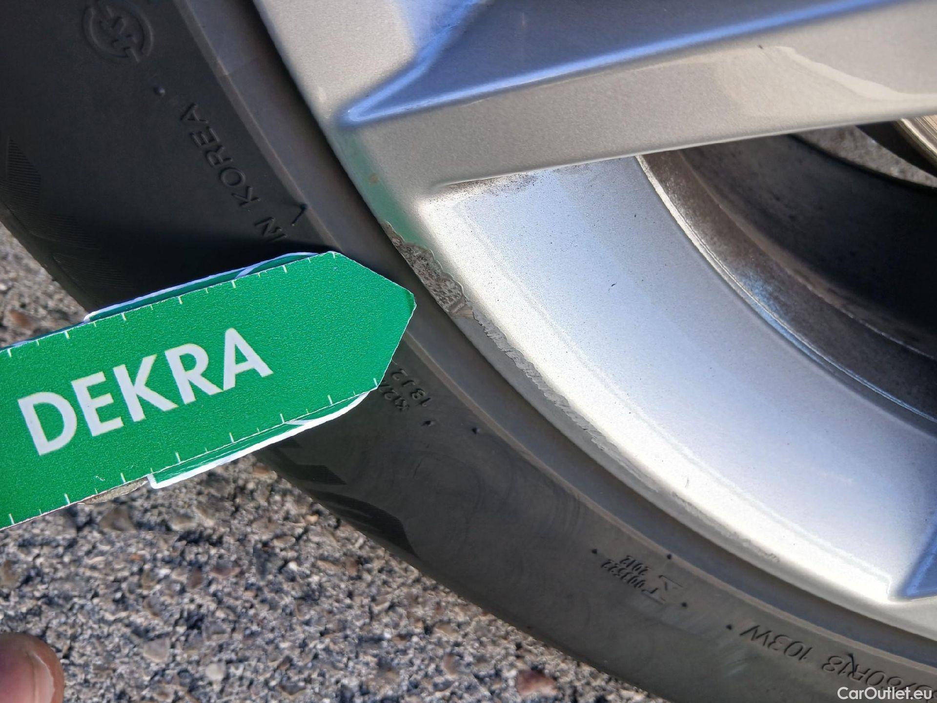  Audi  Q5 AUDI  / 2020 / 5P / todoterreno Advanced 35 TDI 120kW S tronic (AC2) #7