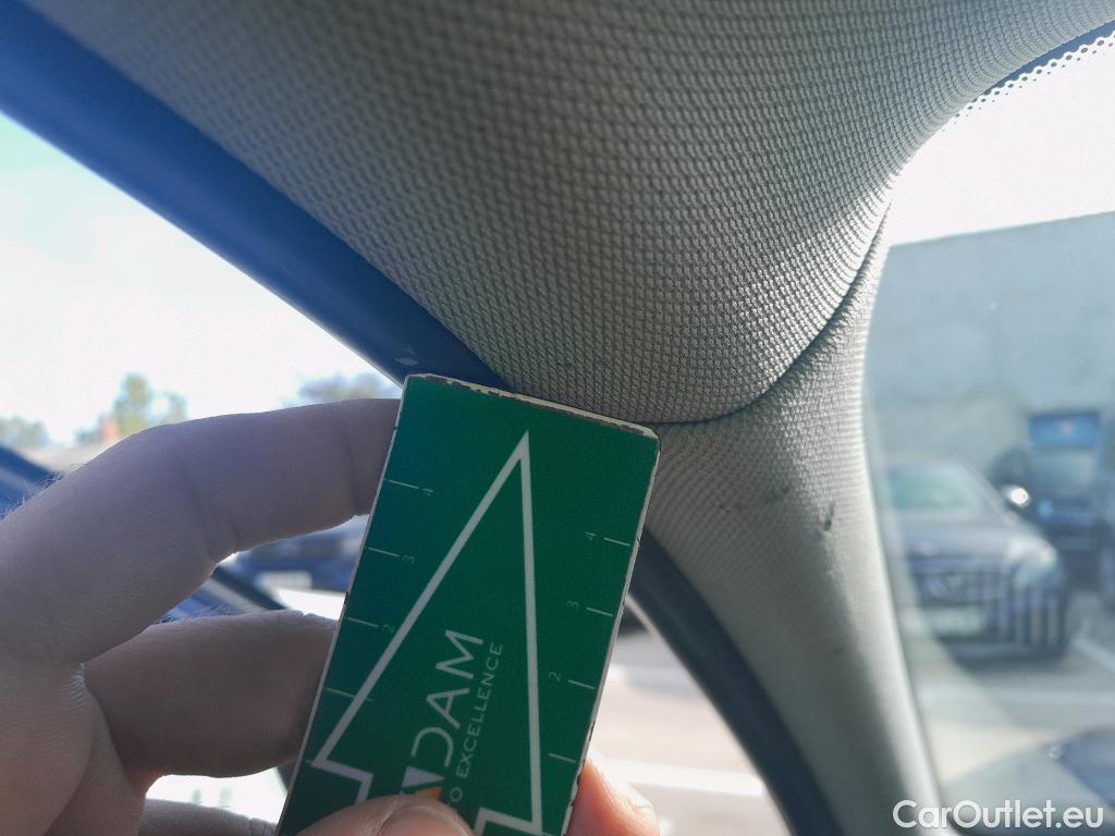  Bmw  Serie 1 BMW  / 2015 / 5P / berlina con portón 116d #6