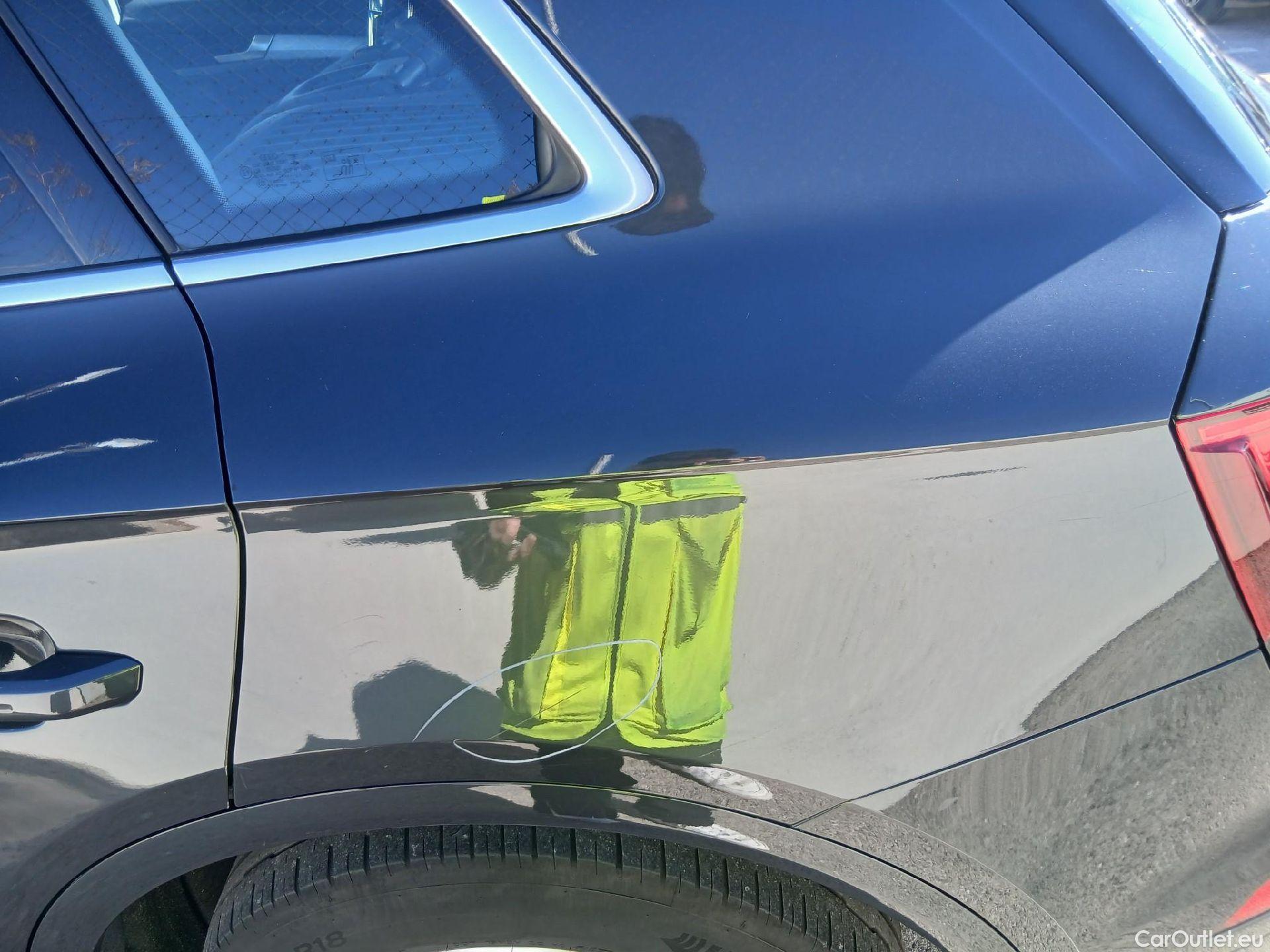  Audi  Q5 AUDI  / 2020 / 5P / todoterreno Advanced 35 TDI 120kW S tronic (AC2) #31