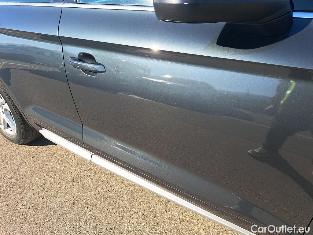  Audi  Q5 AUDI  / 2016 / 5P / todoterreno Design 35 TDI 120kW S tronic (AC) #35