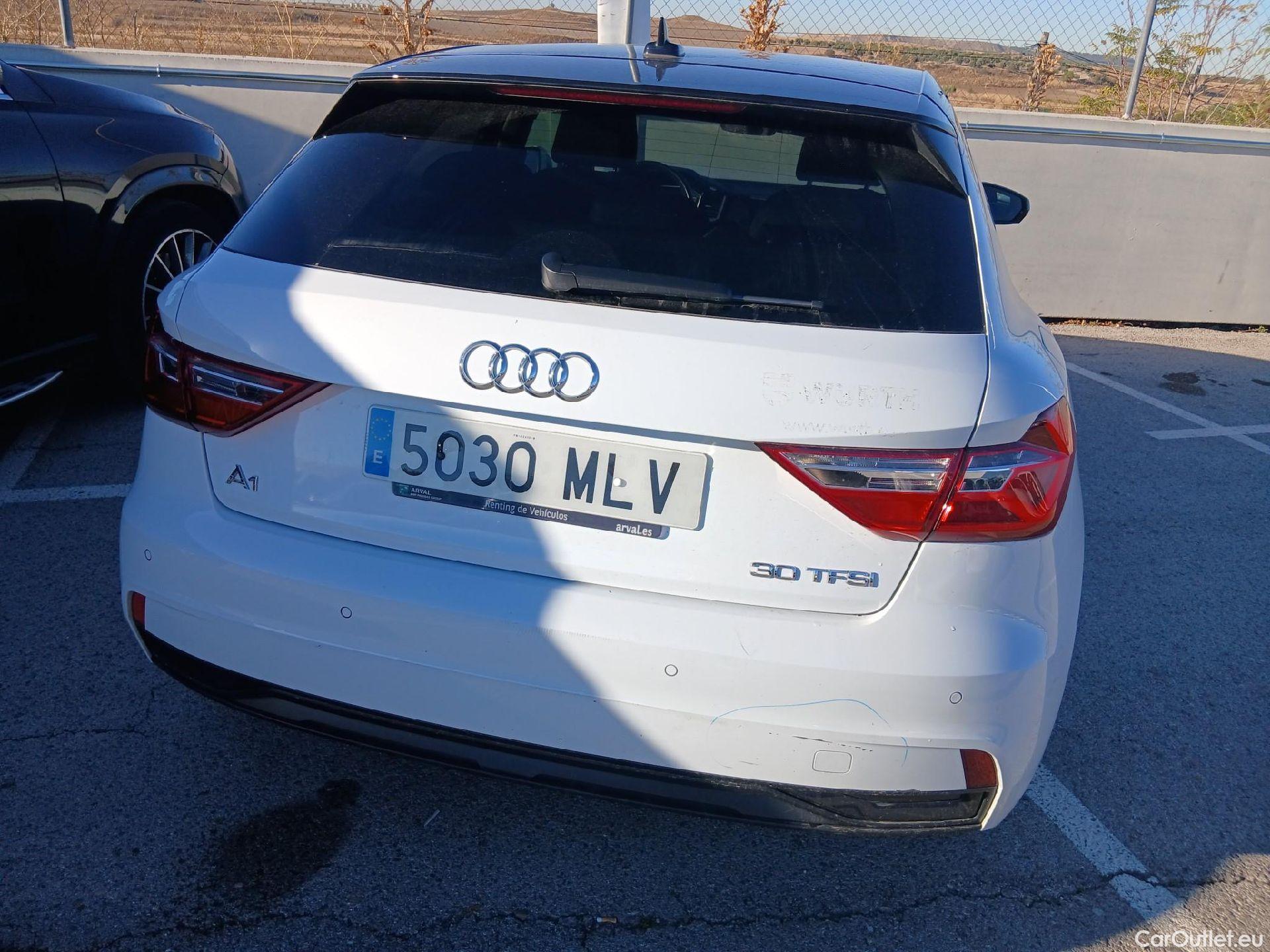 Audi  A1 Sportback AUDI A1 / 2018 / 5P / berlina con portón Sportback Advanced 30 TFSI 81kW (110CV) #31