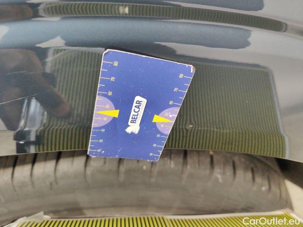 Volvo  XC60 Volvo  D4 120kW Geartronic Momentum Pro 5d #48